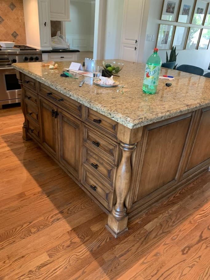 Before cabinet refacing in Peoria near Vistancia